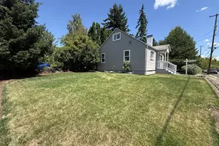 8807 NE Sacramento St, Portland, OR 97220 - Photo 3