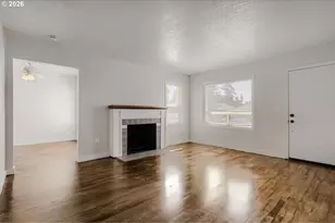8807 NE Sacramento St, Portland, OR 97220 - Photo 5