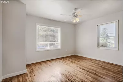 8807 NE Sacramento St, Portland, OR 97220 - Photo 15