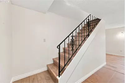 2211 E 32nd St, Vancouver, WA 98663 - Photo 21