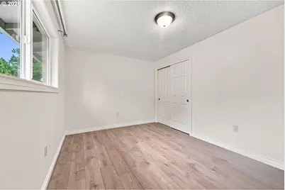 2211 E 32nd St, Vancouver, WA 98663 - Photo 11