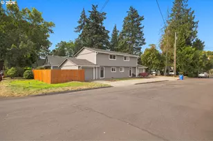 2211 E 32nd St, Vancouver, WA 98663 - Photo 33