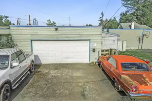 8935 SE Stanley Pl, Portland, OR 97206 - Photo 33