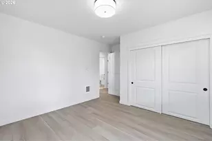 11641 NE Siskiyou St, Portland, OR 97220 - Photo 17