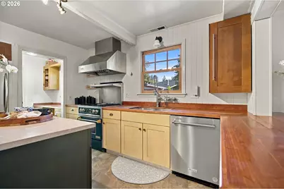 5675 Childs Rd, Lake Oswego, OR 97035 - Photo 15