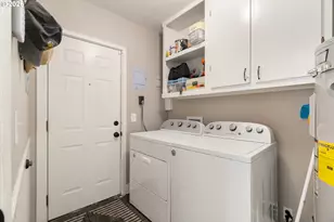 1553 E 2nd St, Newberg, OR 97132 - Photo 21