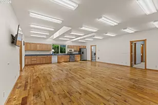 786 Edwards Ave, Coos Bay, OR 97420 - Photo 7