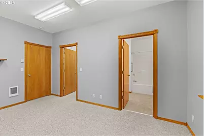 786 Edwards Ave, Coos Bay, OR 97420 - Photo 17