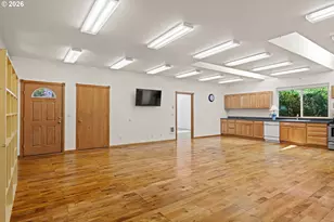 786 Edwards Ave, Coos Bay, OR 97420 - Photo 9
