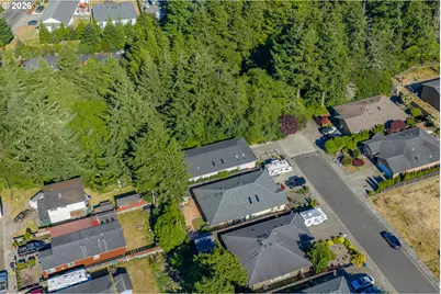 786 Edwards Ave, Coos Bay, OR 97420 - Photo 33