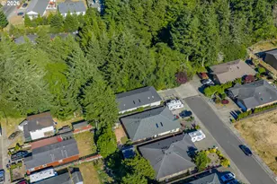 786 Edwards Ave, Coos Bay, OR 97420 - Photo 33