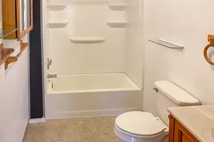 1747 SE Kane St, Roseburg, OR 97470 - Photo 9