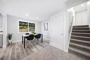 712 NE 195th Ave, Portland, OR 97230 - Photo 9