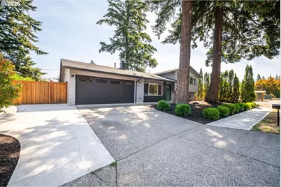 712 NE 195th Ave, Portland, OR 97230 - Photo 3