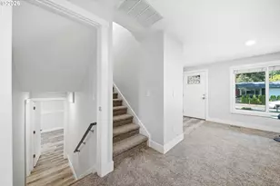 712 NE 195th Ave, Portland, OR 97230 - Photo 13