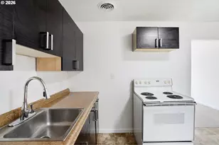 9201 SE 77th Ct, Portland, OR 97206 - Photo 9