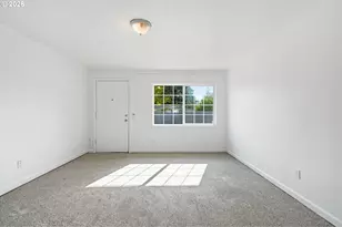 9201 SE 77th Ct, Portland, OR 97206 - Photo 11