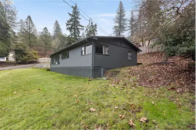 570 SE Leland St, Roseburg, OR 97470 - Photo 41