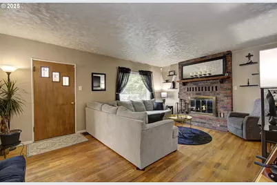 615 W 39th St, Vancouver, WA 98660 - Photo 9