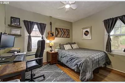 615 W 39th St, Vancouver, WA 98660 - Photo 7