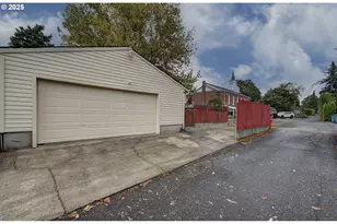 615 W 39th St, Vancouver, WA 98660 - Photo 23