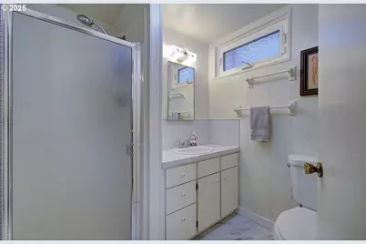 615 W 39th St, Vancouver, WA 98660 - Photo 11