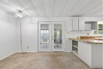 1600 Rhododendron Dr #429, Florence, OR 97439 - Photo 7