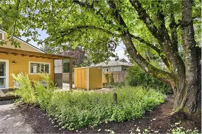 10140 N Hudson St, Portland, OR 97203 - Photo 35