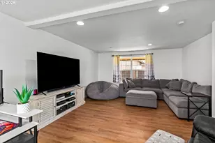 1898 Iron Horse Rd, Eugene, OR 97402 - Photo 15
