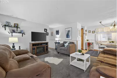 641 SE 154th Ave, Portland, OR 97233 - Photo 7