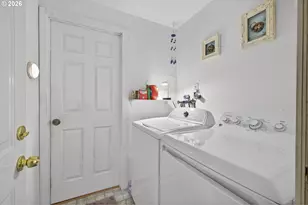 641 SE 154th Ave, Portland, OR 97233 - Photo 21