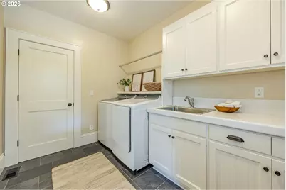 1545 Villard St, Eugene, OR 97403 - Photo 31