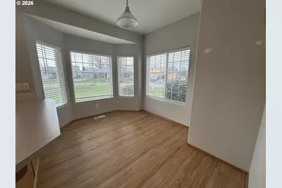 18877 Highland Dr, Oregon City, OR 97045 - Photo 7