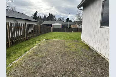 18877 Highland Dr, Oregon City, OR 97045 - Photo 5