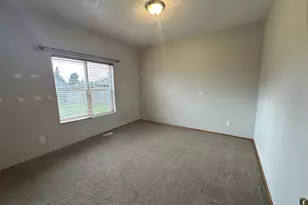 18877 Highland Dr, Oregon City, OR 97045 - Photo 19