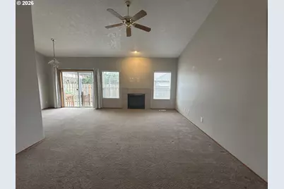 18877 Highland Dr, Oregon City, OR 97045 - Photo 11