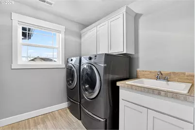 4132 SW Brixton Ave, Gresham, OR 97080 - Photo 33