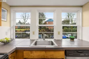 230 NE 60th Ave, Portland, OR 97213 - Photo 17