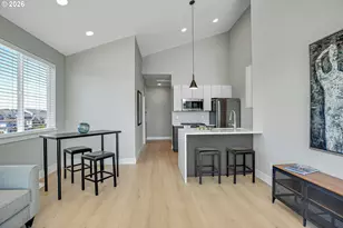 16489 NW Liberty St, Portland, OR 97229 - Photo 35