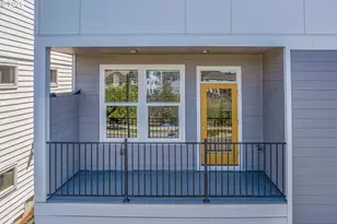 16489 NW Liberty St, Portland, OR 97229 - Photo 9