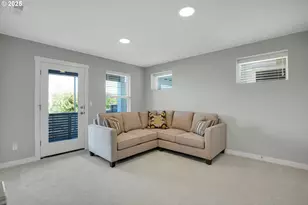 16489 NW Liberty St, Portland, OR 97229 - Photo 17