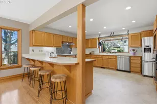 7025 SW Windemere Loop, Portland, OR 97225 - Photo 3