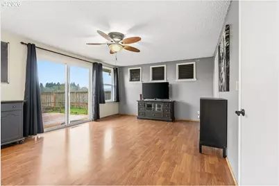 1122 SE Fir Grove Loop, Hillsboro, OR 97123 - Photo 11