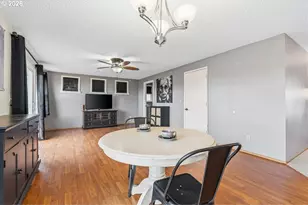 1122 SE Fir Grove Loop, Hillsboro, OR 97123 - Photo 7