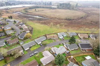 1122 SE Fir Grove Loop, Hillsboro, OR 97123 - Photo 3