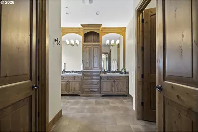 13857 SE Mountain Crest Dr, Happy Valley, OR 97086 - Photo 17