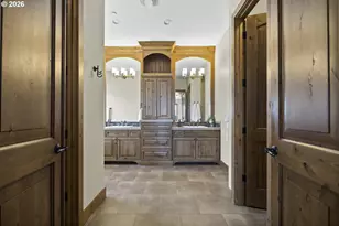 13857 SE Mountain Crest Dr, Happy Valley, OR 97086 - Photo 17