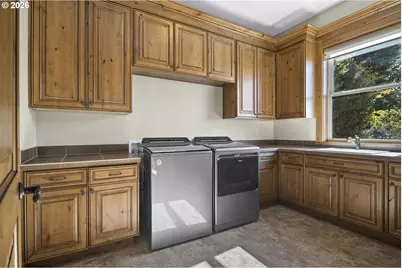 13857 SE Mountain Crest Dr, Happy Valley, OR 97086 - Photo 39