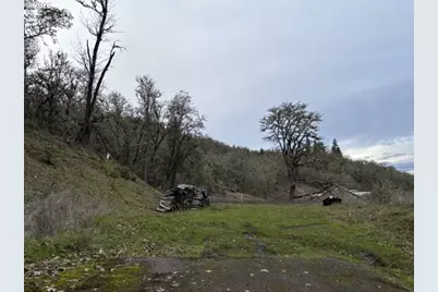 996 SE Eagles View Dr, Roseburg, OR 97470 - Photo 7