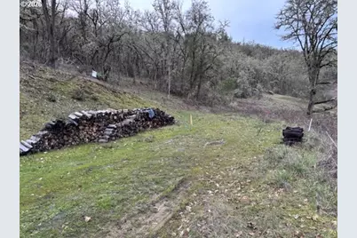 996 SE Eagles View Dr, Roseburg, OR 97470 - Photo 7